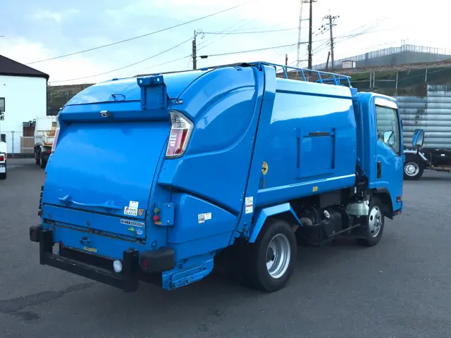 いすゞ エルフ TPG-NMR85AN(2WD)の写真3