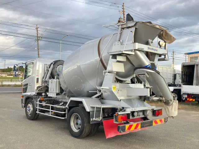 日野 レンジャー LKG-FJ7JDAA(2WD)の写真4