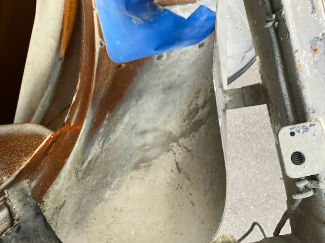 日野 レンジャー LKG-FJ7JDAA(2WD)の写真13