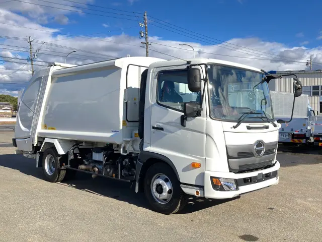 日野 レンジャー 2KG-FC2ABA(2WD)の写真2