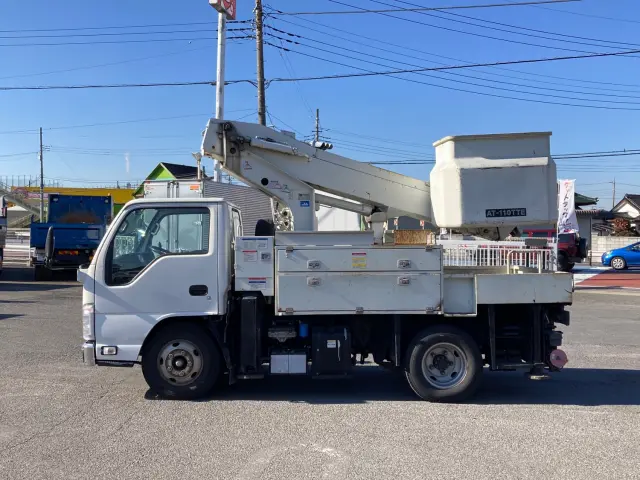 いすゞ エルフ TKG-NKR85AN(2WD)の写真5