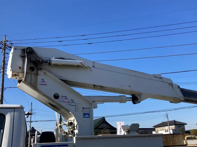 いすゞ エルフ TKG-NKR85AN(2WD)の写真12