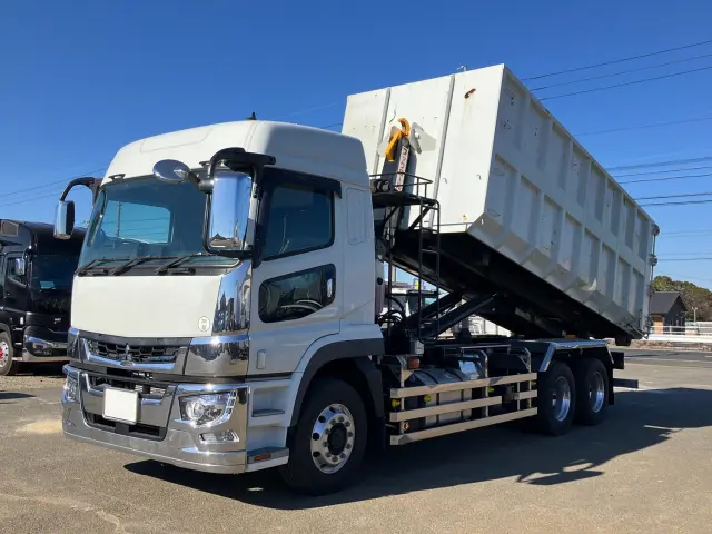 三菱 スーパーグレート 2KG-FV70HY(6x4)の写真1