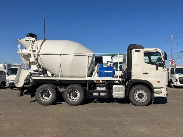 日野 プロフィア 2DG-FS1AGE(6x4)の写真6