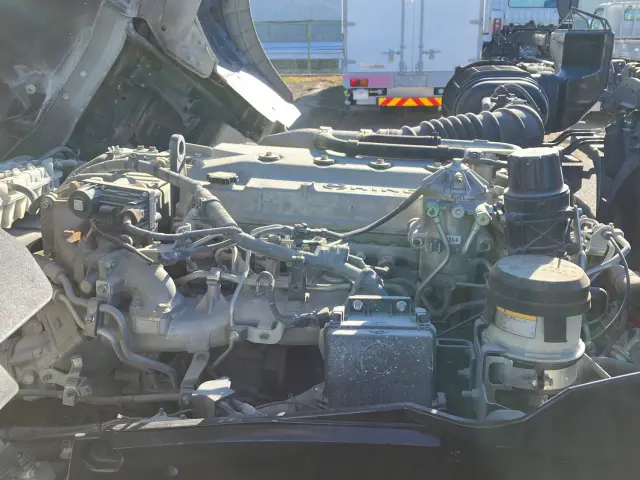 日野 プロフィア 2DG-FS1AGE(6x4)の写真17