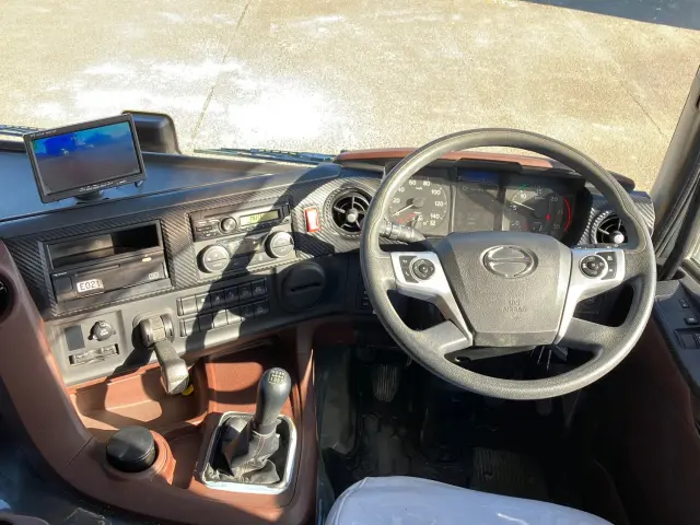 日野 プロフィア 2DG-FS1AGE(6x4)の写真21