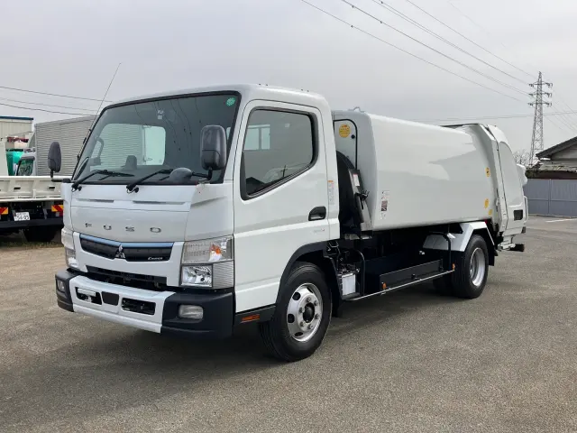 三菱 キャンター 2PG-FEB90(2WD)の写真1