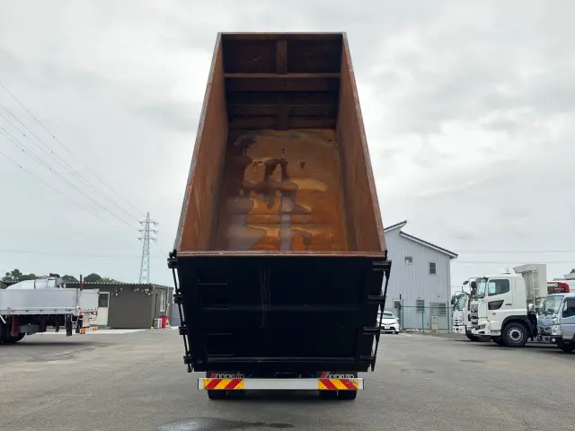 日野 プロフィア 2DG-FS1AJE(6x4)の写真9