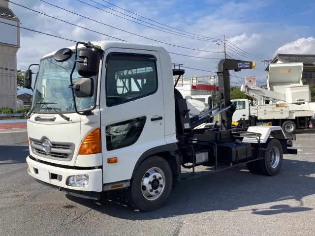 日野 レンジャー TKG-FC9JEAA(2WD)の写真1