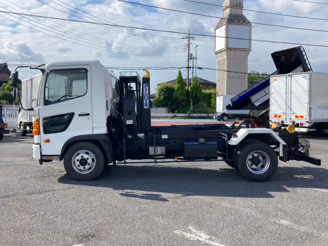 日野 レンジャー TKG-FC9JEAA(2WD)の写真5