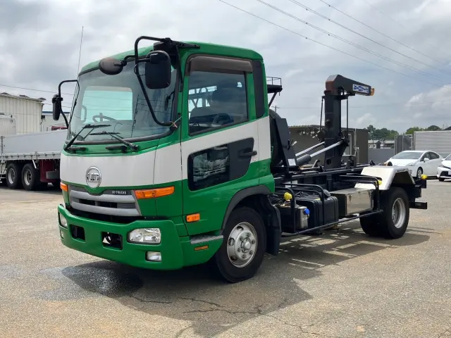 UD コンドル TKG-MK38L(2WD)の写真1