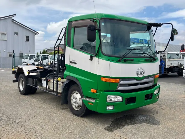 UD コンドル TKG-MK38L(2WD)の写真2