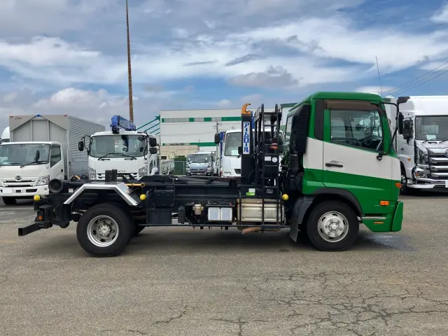 UD コンドル TKG-MK38L(2WD)の写真6