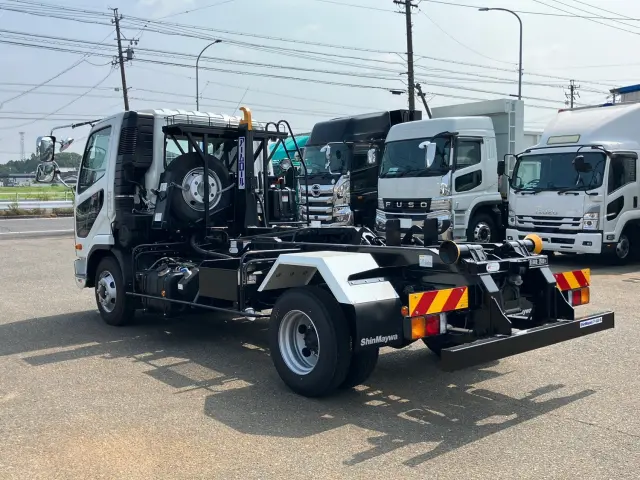 三菱 ファイター 2KG-FK72F(2WD)の写真4