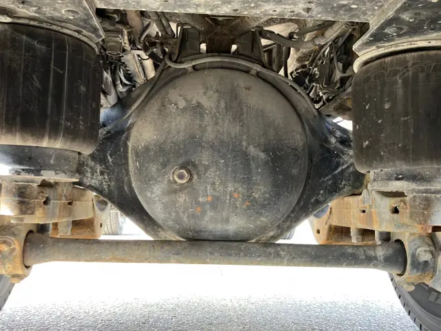 いすゞ ギガ KL-CYL23Q4(6x2)の写真15