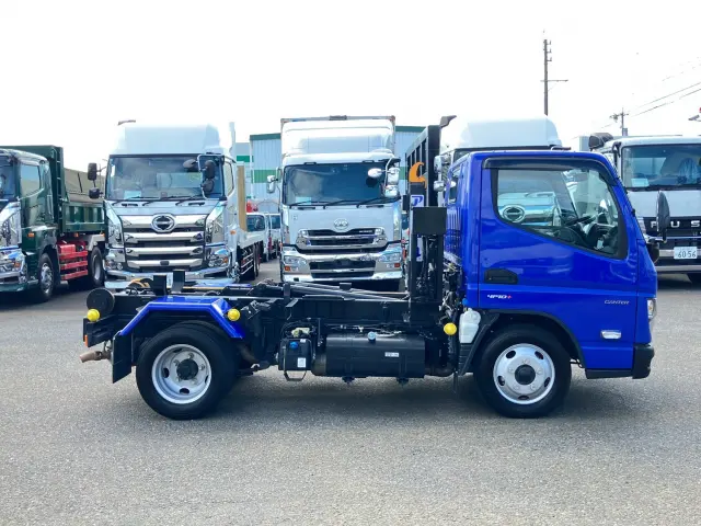 三菱 キャンター 2RG-FBAV0(2WD)の写真6