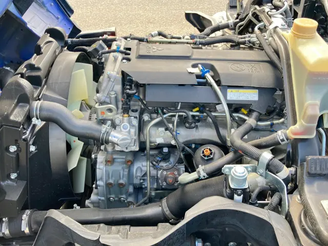 三菱 キャンター 2RG-FBAV0(2WD)の写真13
