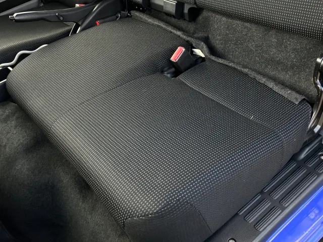 三菱 キャンター 2RG-FBAV0(2WD)の写真16