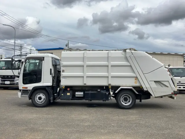 いすゞ フォワード PB-FRR35G3S(2WD)の写真5