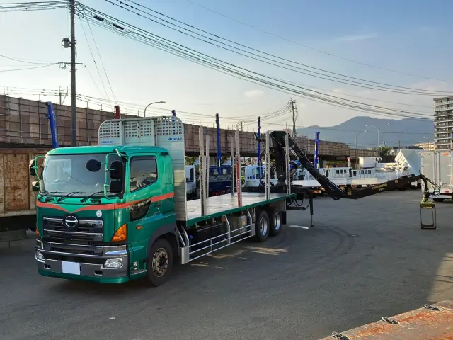 日野 プロフィア QPG-FS1EWEA(6x4)の写真1