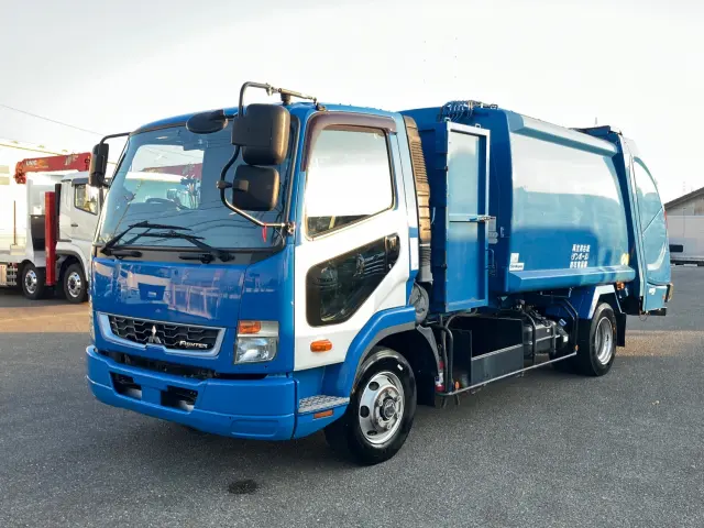 三菱 ファイター 2KG-FK71F(2WD)の写真1