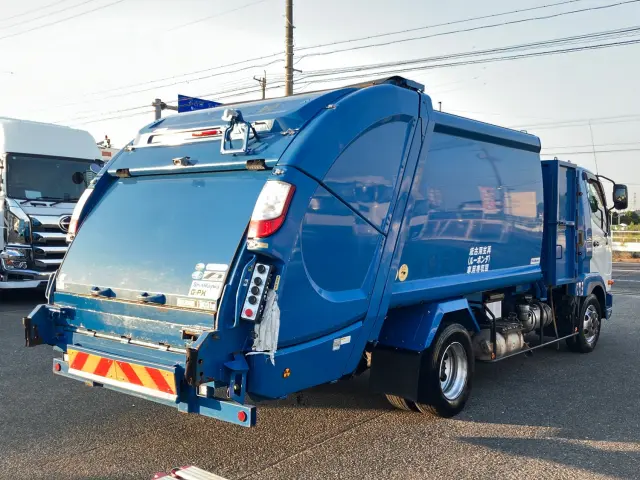 三菱 ファイター 2KG-FK71F(2WD)の写真3