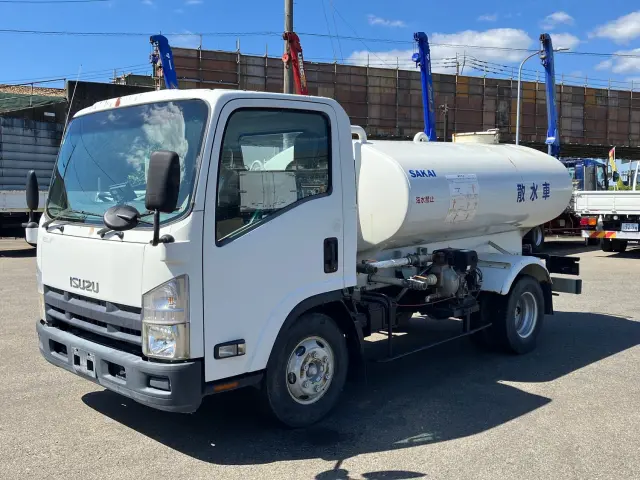 いすゞ エルフ SKG-NPR85YN(2WD)の写真1