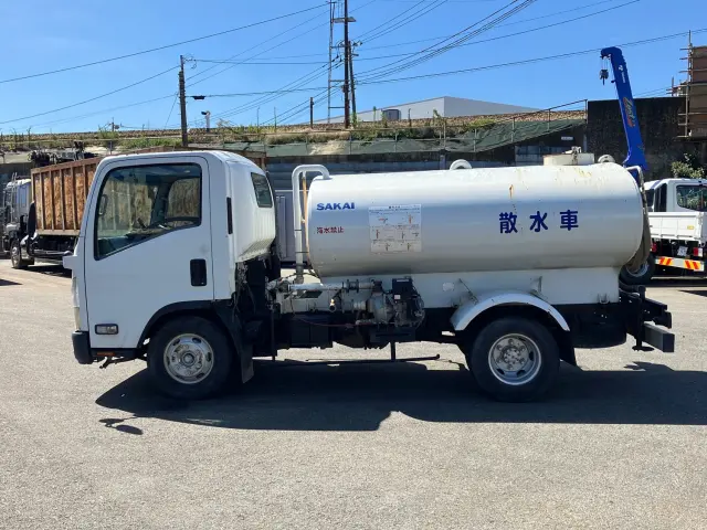 いすゞ エルフ SKG-NPR85YN(2WD)の写真5
