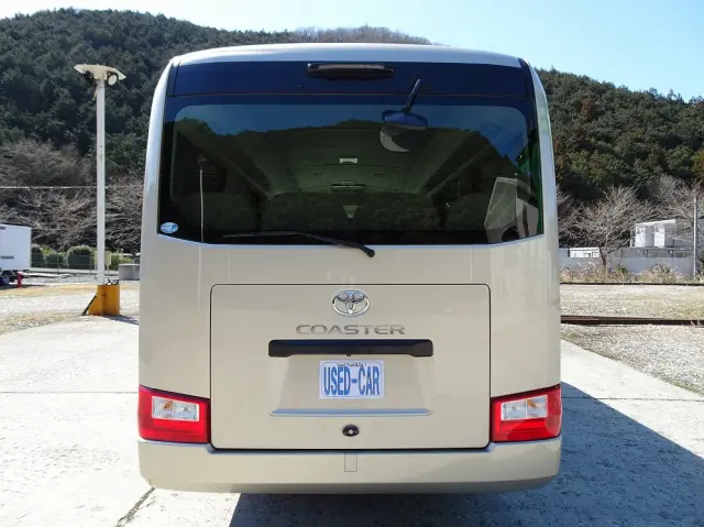 トヨタ コースター SKG-XZB60(2WD)の写真3