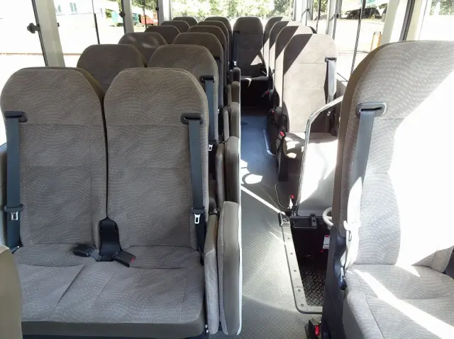 トヨタ コースター SKG-XZB60(2WD)の写真12