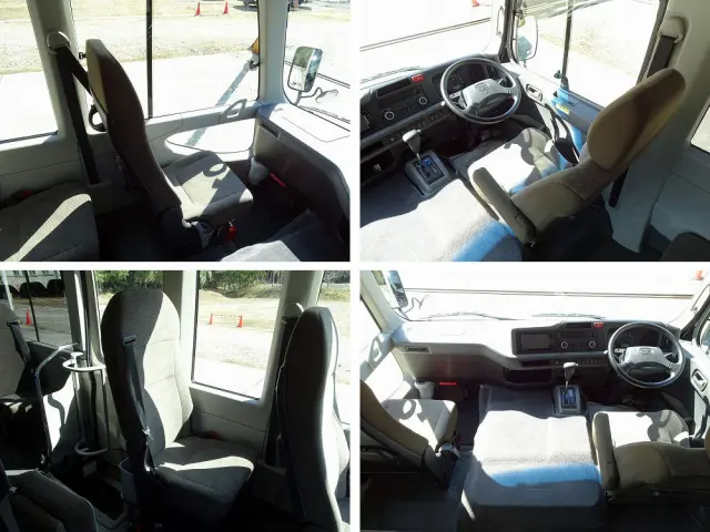 トヨタ コースター SKG-XZB60(2WD)の写真22