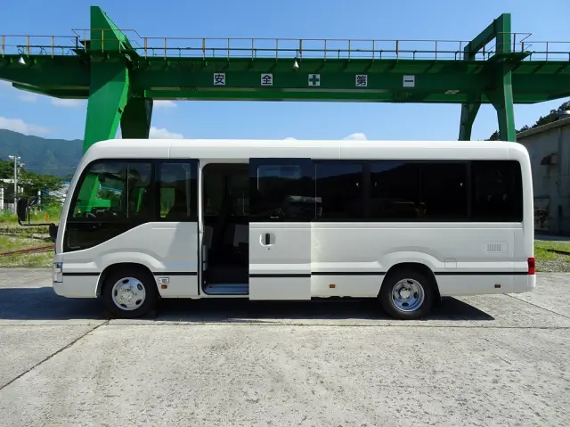 トヨタ コースター 2WG-GDB110(2WD)の写真7