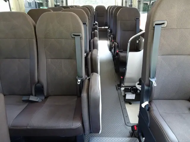 トヨタ コースター 2WG-GDB110(2WD)の写真11