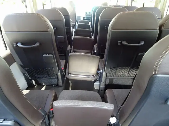 トヨタ コースター 2WG-GDB110(2WD)の写真12