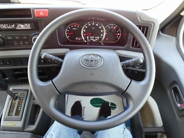 トヨタ コースター 2WG-GDB110(2WD)の写真34