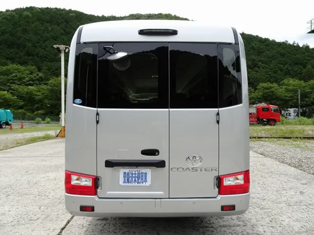 トヨタ コースター 2WG-GDB110(2WD)の写真8