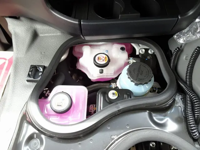 トヨタ コースター 2WG-GDB110(2WD)の写真10
