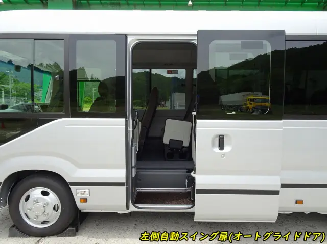 トヨタ コースター 2WG-GDB110(2WD)の写真17