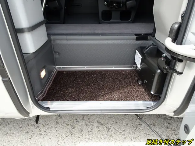 トヨタ コースター 2WG-GDB110(2WD)の写真18