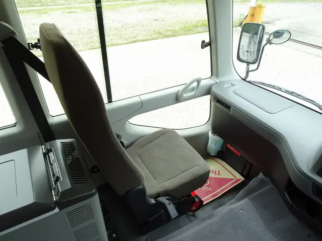 トヨタ コースター 2WG-GDB110(2WD)の写真21