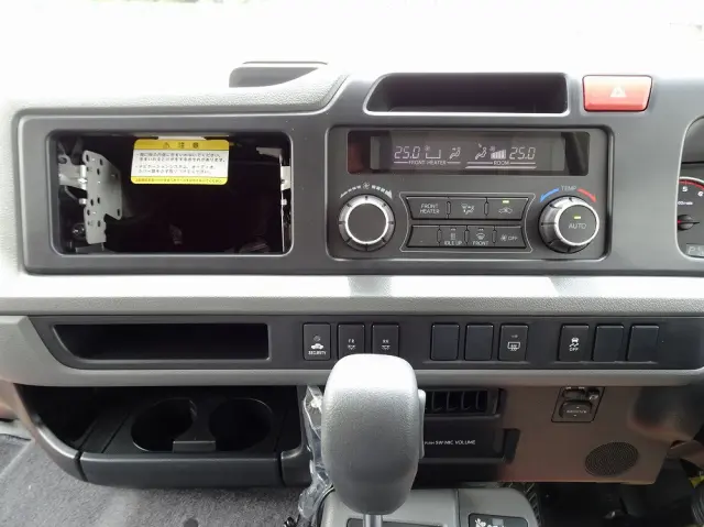 トヨタ コースター 2WG-GDB110(2WD)の写真44