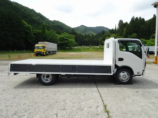 マツダ タイタン 2TG-LKR88C(2WD)の写真15