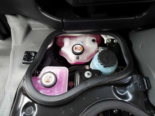 トヨタ コースター 2WG-GDB110(2WD)の写真10