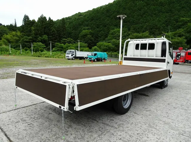日野 デュトロ 2WG-XZU721M(2WD)の写真2