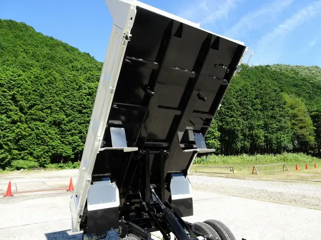 日野 デュトロ 2WG-XZU603T(2WD)の写真13