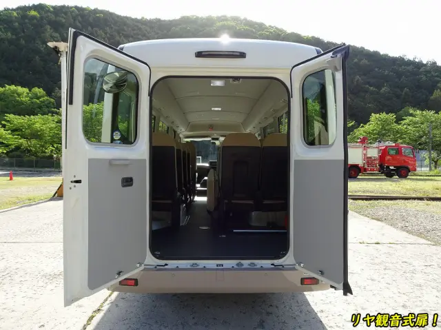 トヨタ コースター 2KG-GDB70(2WD)の写真3