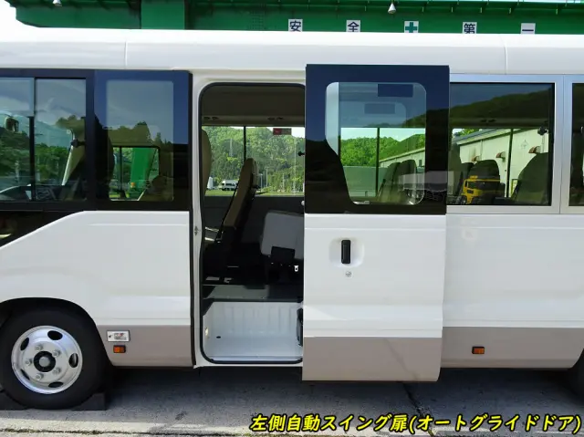 トヨタ コースター 2KG-GDB70(2WD)の写真17