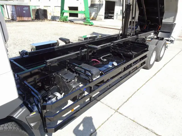 日野 プロフィア 2DG-FS1AHE(6x4)の写真26