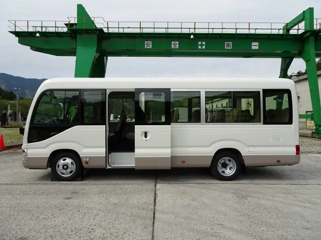 トヨタ コースター 2KG-GDB70(2WD)の写真7