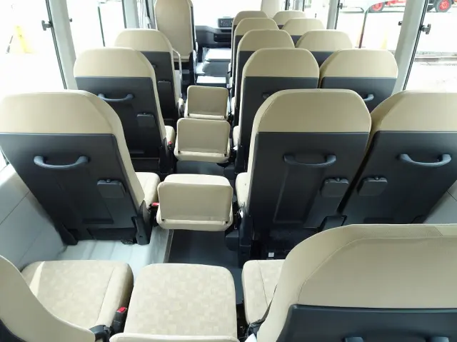 トヨタ コースター 2KG-GDB70(2WD)の写真15